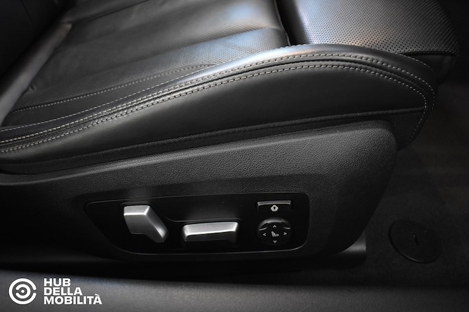 BMW M850i xDrive Cabrio